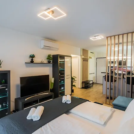 Myflat Coral 8 *