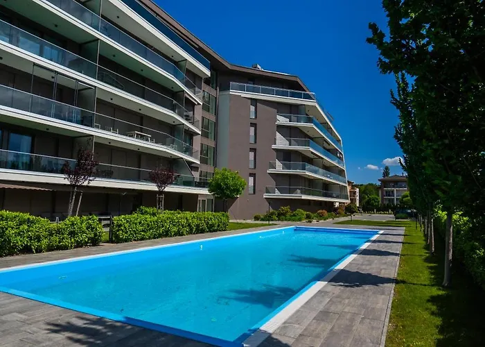 Apartament Myflat Coral 8 *